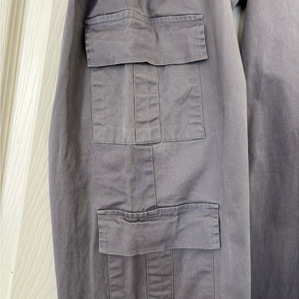 Edikted Zaria Cotton Blend Cargo Pants with Military Style Pockets - Picture 3 of 7